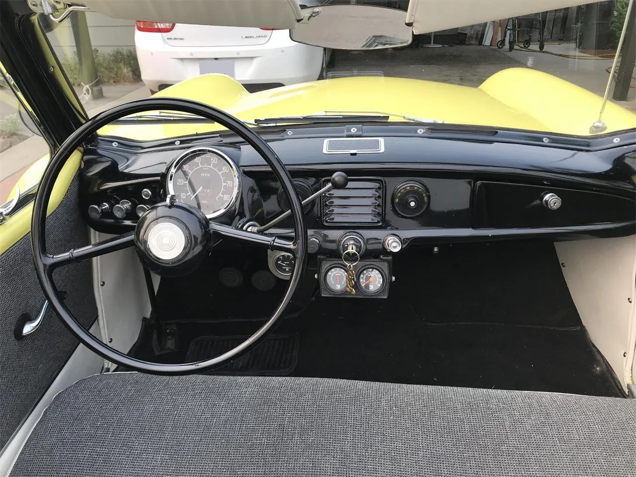 Nash Metropolitan