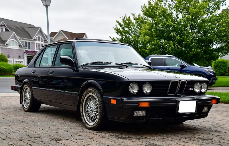 1988 BMW M5