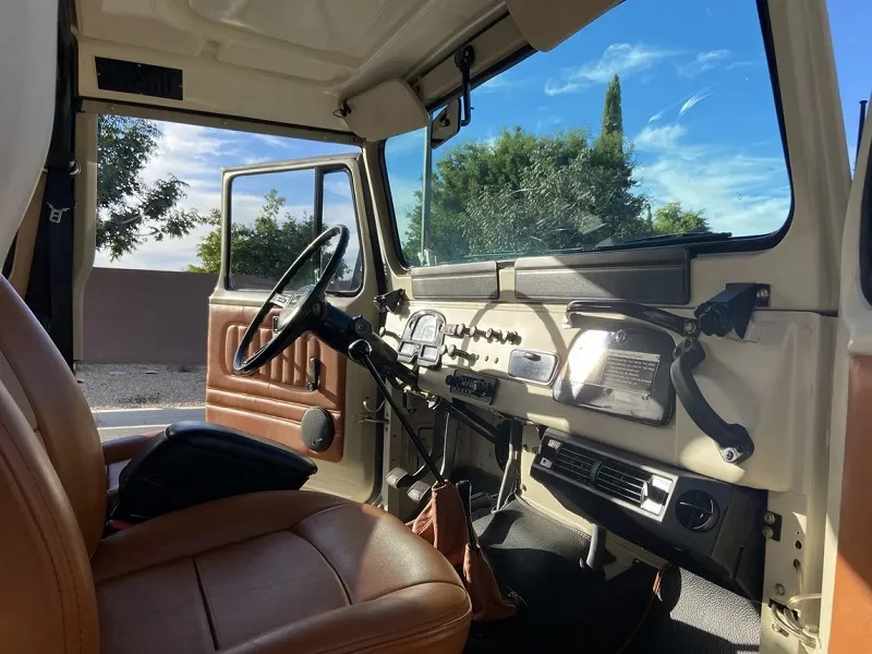 Toyota Land Cruiser FJ43