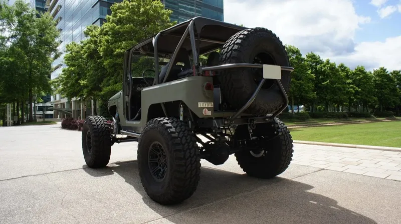 Toyota Land Cruiser