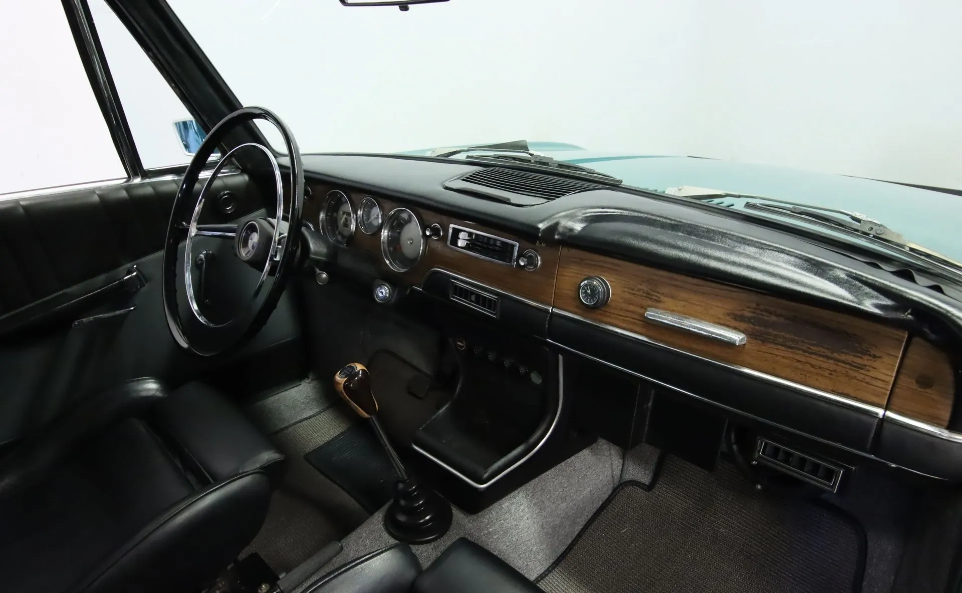 BMW 1800
