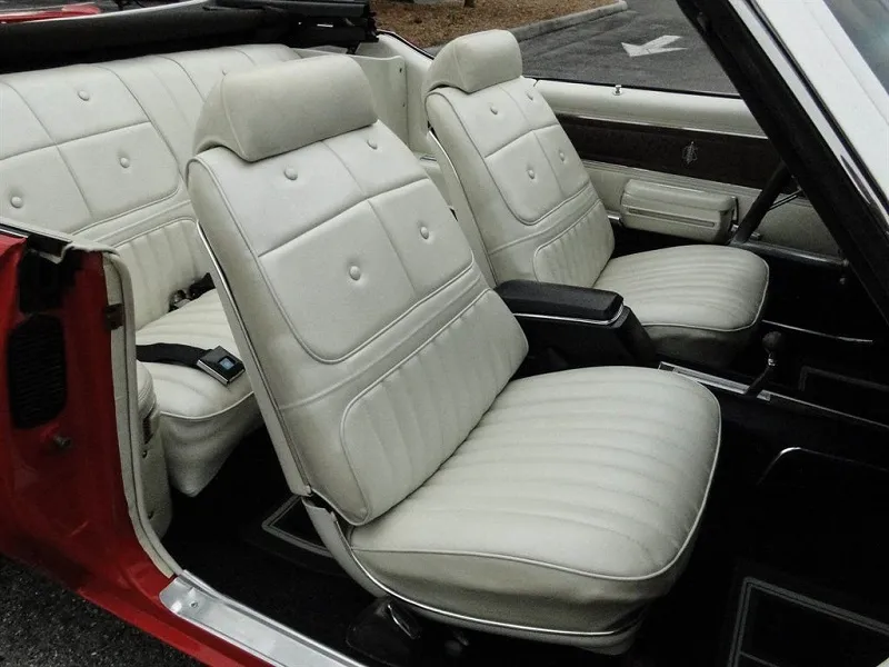 Oldsmobile Cutlass