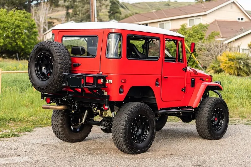 Toyota Land Cruiser