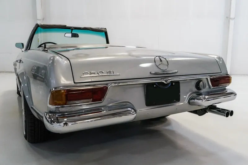 Mercedes-Benz SL-Class