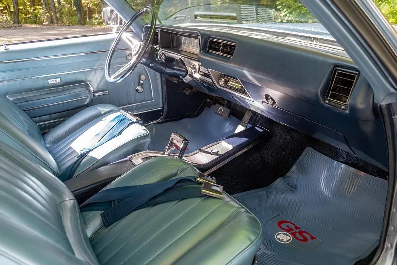Buick GS 400