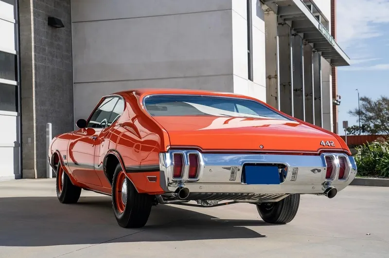 Oldsmobile 442