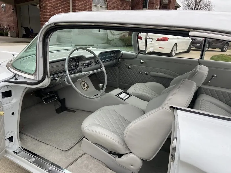 Oldsmobile Dynamic 88