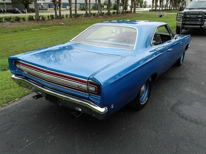 Plymouth Road Runner
