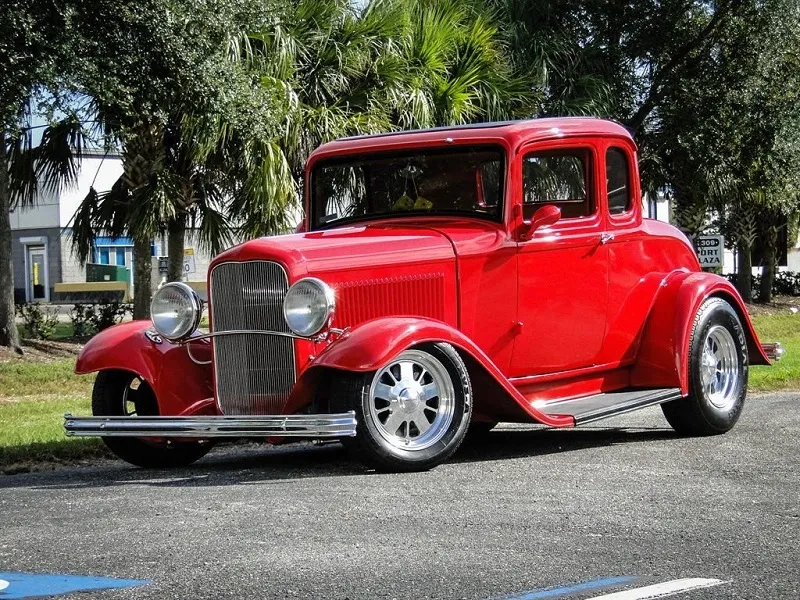 1932 Ford 5-Window Coupe Coupe