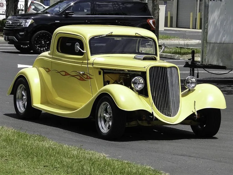 Ford 3 window