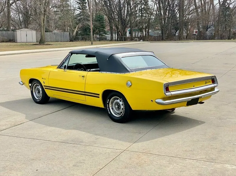 Plymouth Barracuda