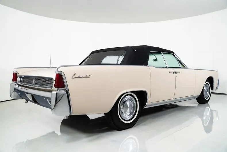 Lincoln Continental