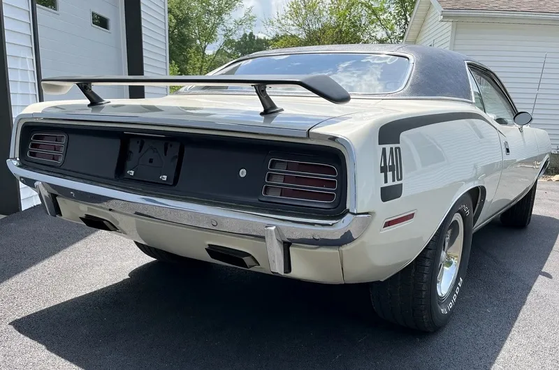 Plymouth Cuda