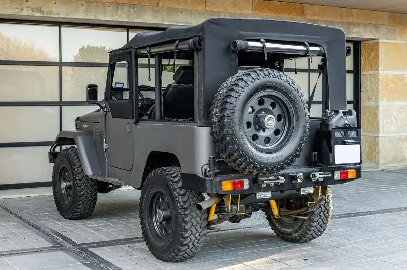 Toyota Land Cruiser FJ40
