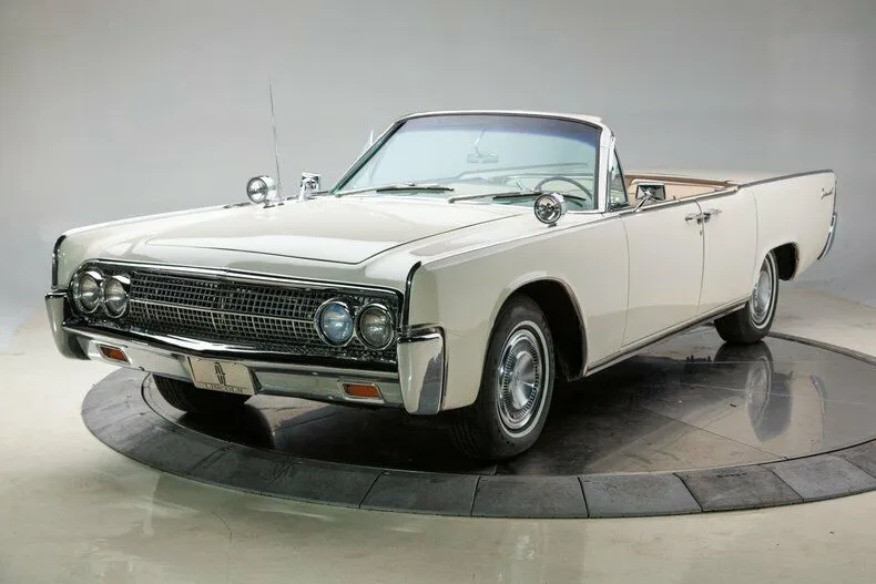 Lincoln Continental
