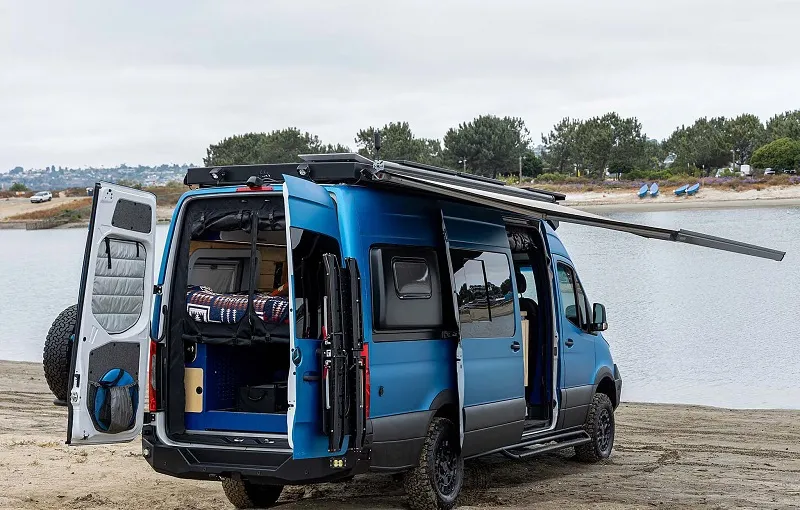 Mercedes-Benz Sprinter 2500