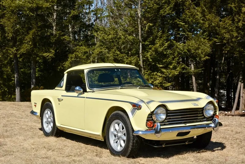 Triumph TR250