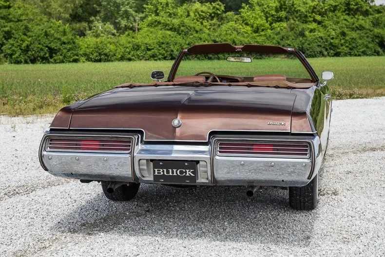 Buick Centurion