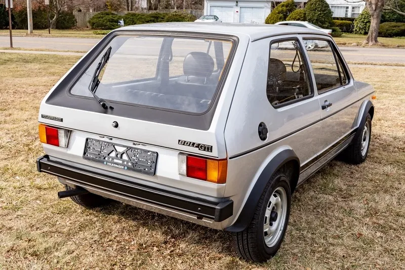 Volkswagen Golf GTI
