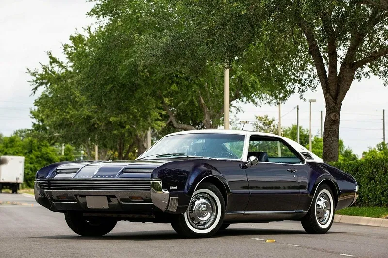 Oldsmobile Toronado