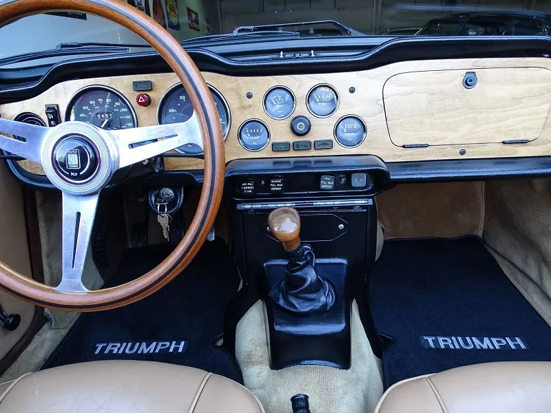 Triumph TR6
