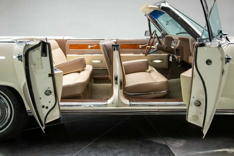 Lincoln Continental