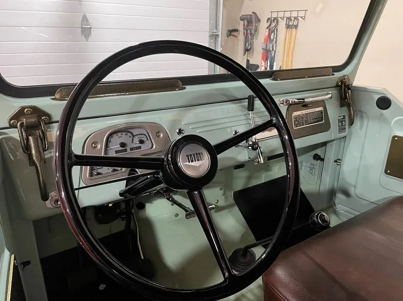 Toyota Land Cruiser FJ40