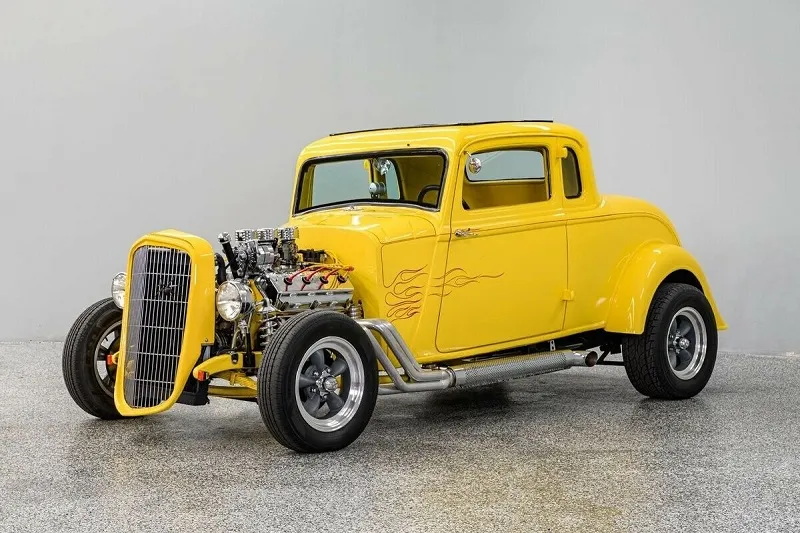 1934 Plymouth 5 window coupe