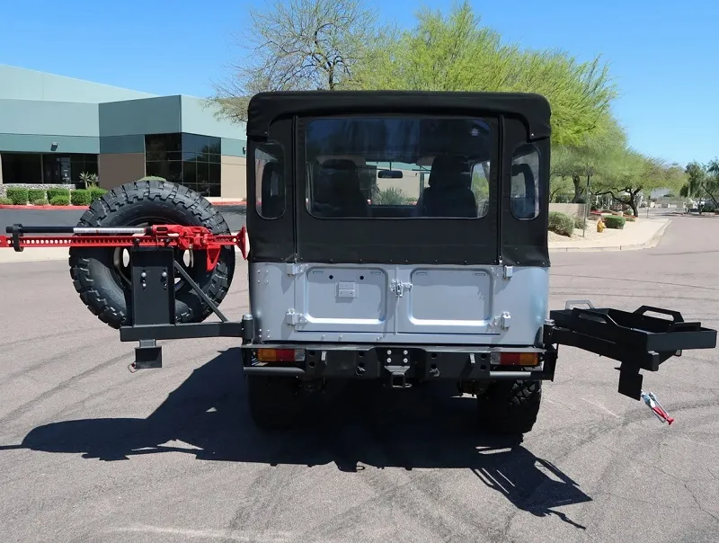 Toyota Land Cruiser FJ40