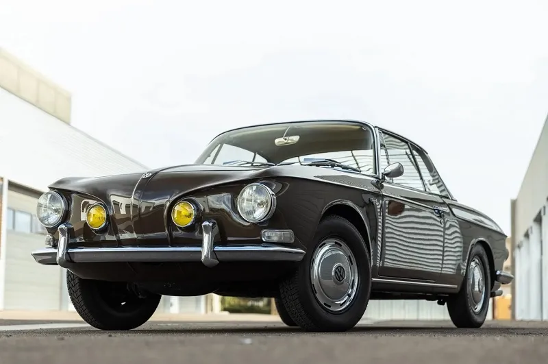 Volkswagen Karmann Ghia