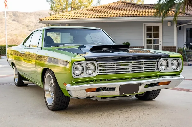 Plymouth Satellite