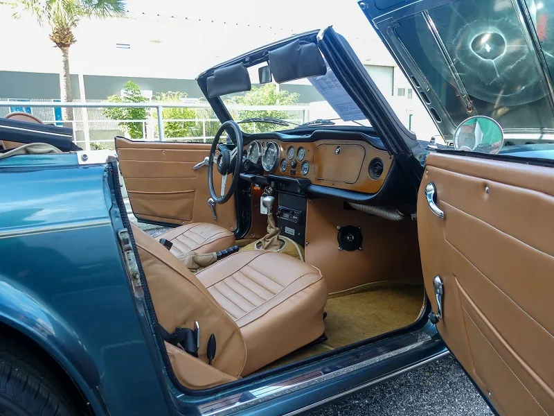 Triumph TR6
