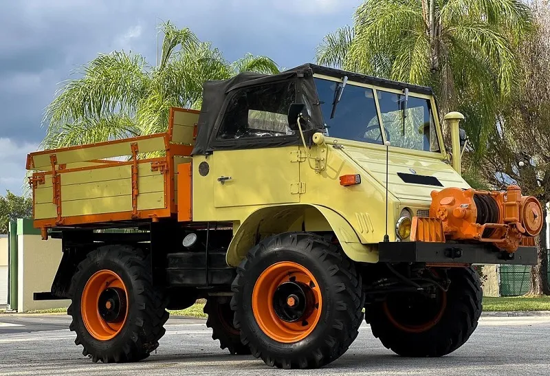 Mercedes-Benz Unimog