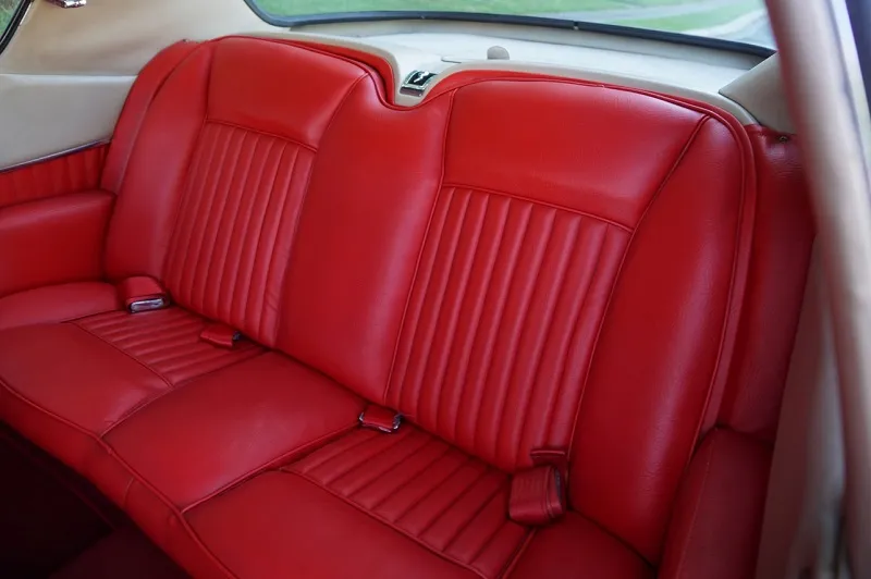 Studebaker Avanti