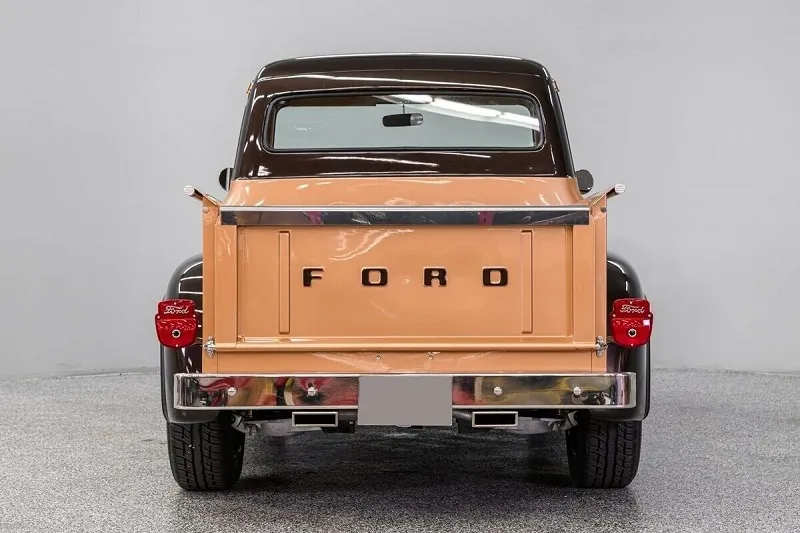 Ford F-100