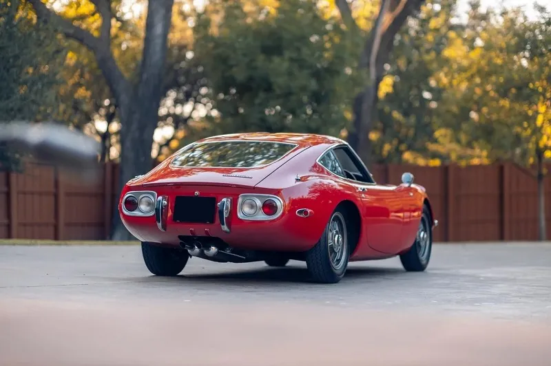 Toyota 2000GT