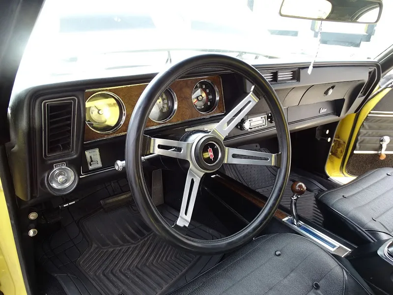 Oldsmobile Cutlass