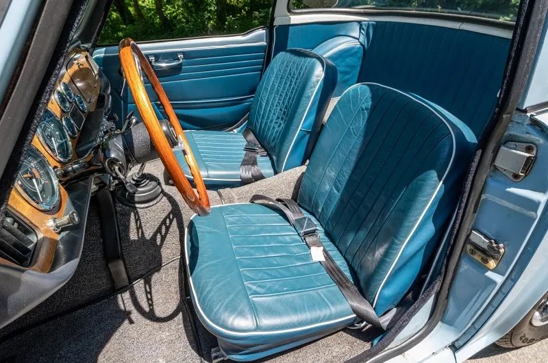 Triumph TR4