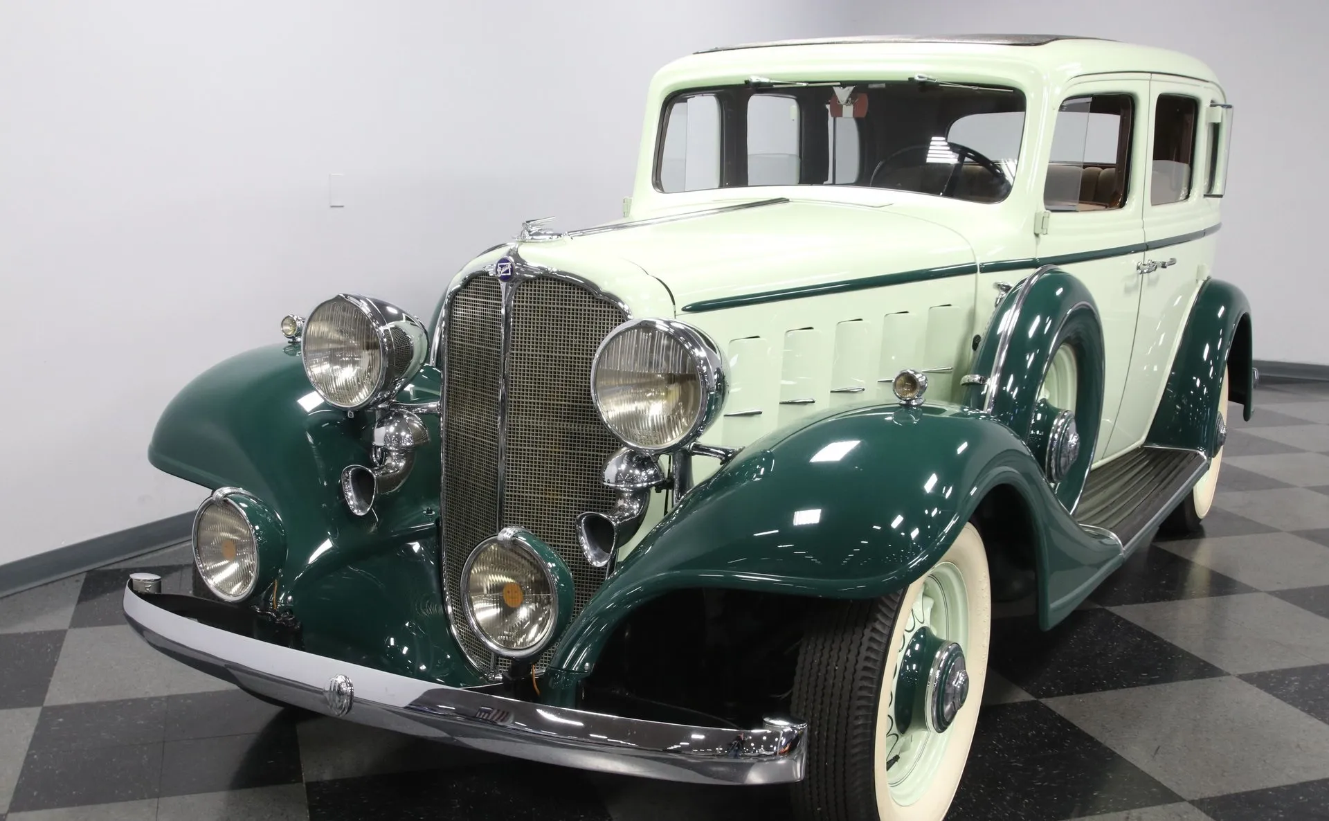1933 Buick Series 50 Model 57