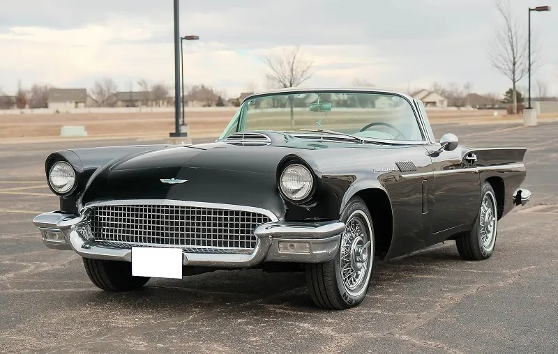 1957 Ford Thunderbird