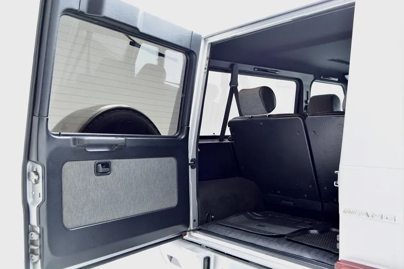 Mercedes-Benz G320