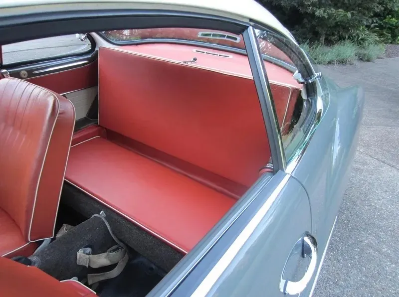 Volkswagen Karmann Ghia