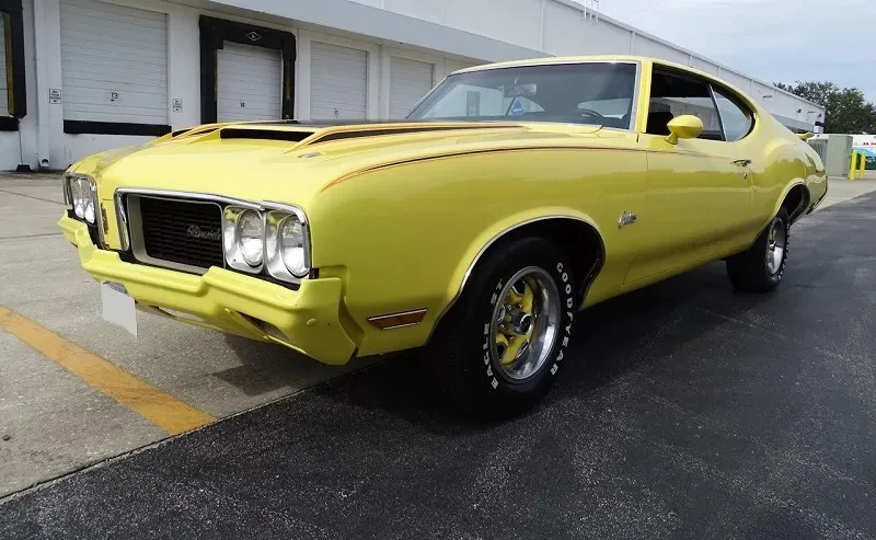 Oldsmobile Cutlass