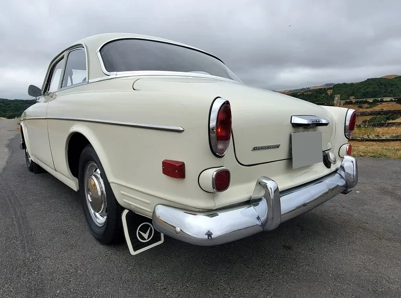 Volvo 122S
