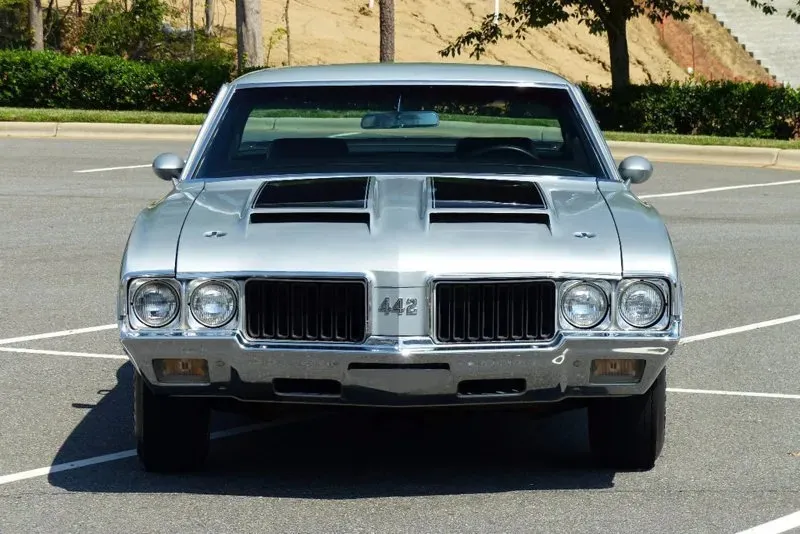 Oldsmobile 442