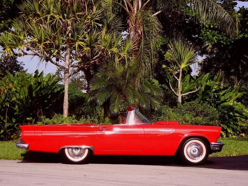 Ford Thunderbird