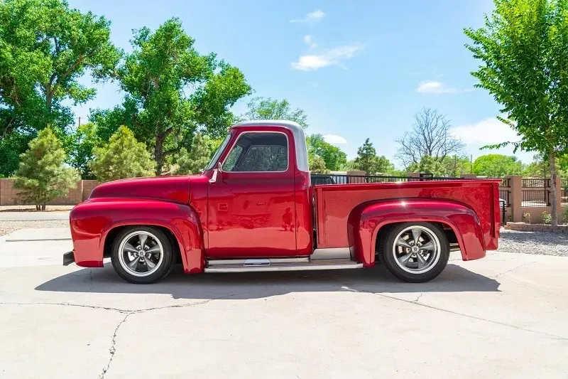 Ford F-100