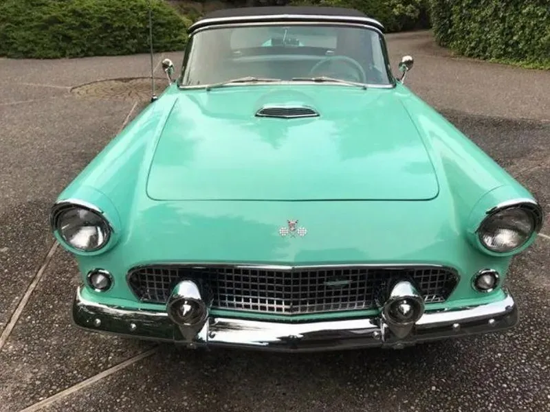Ford Thunderbird