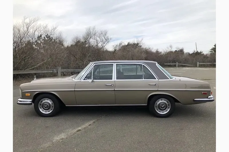 Mercedes-Benz 300SEL 6.3