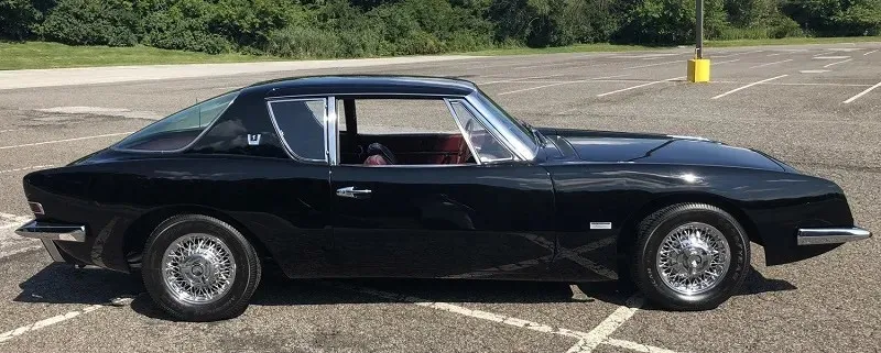 Studebaker Avanti